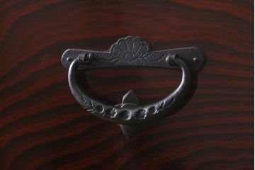 中古　民芸家具　和製アンティーク　ケヤキ材　美しい杢目が目を引く衣装箪笥(整理箪笥、引き出し、チェスト)(R-040096)