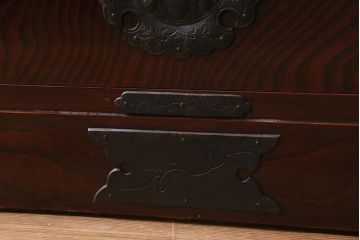 中古　民芸家具　和製アンティーク　ケヤキ材　美しい杢目が目を引く衣装箪笥(整理箪笥、引き出し、チェスト)(R-040096)