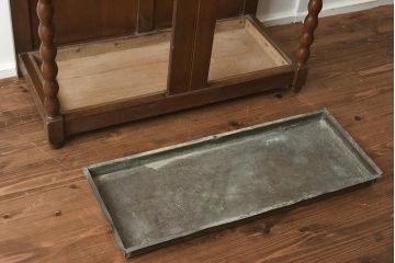 アンティーク家具　ナラ材　大正ロマンにぴったりなクラシカルな意匠のホールスタンド(傘立て、コート掛け、帽子掛け)(R-040098)