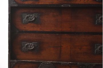 【簡易リペア限定品】アンティーク建具　江戸明治期　前面ケヤキ材　閂(かんぬき)付き　希少!和の雰囲気を高める時代物の岩谷堂箪笥(衣裳箪笥、時代箪笥、収納箪笥)(R-040099)