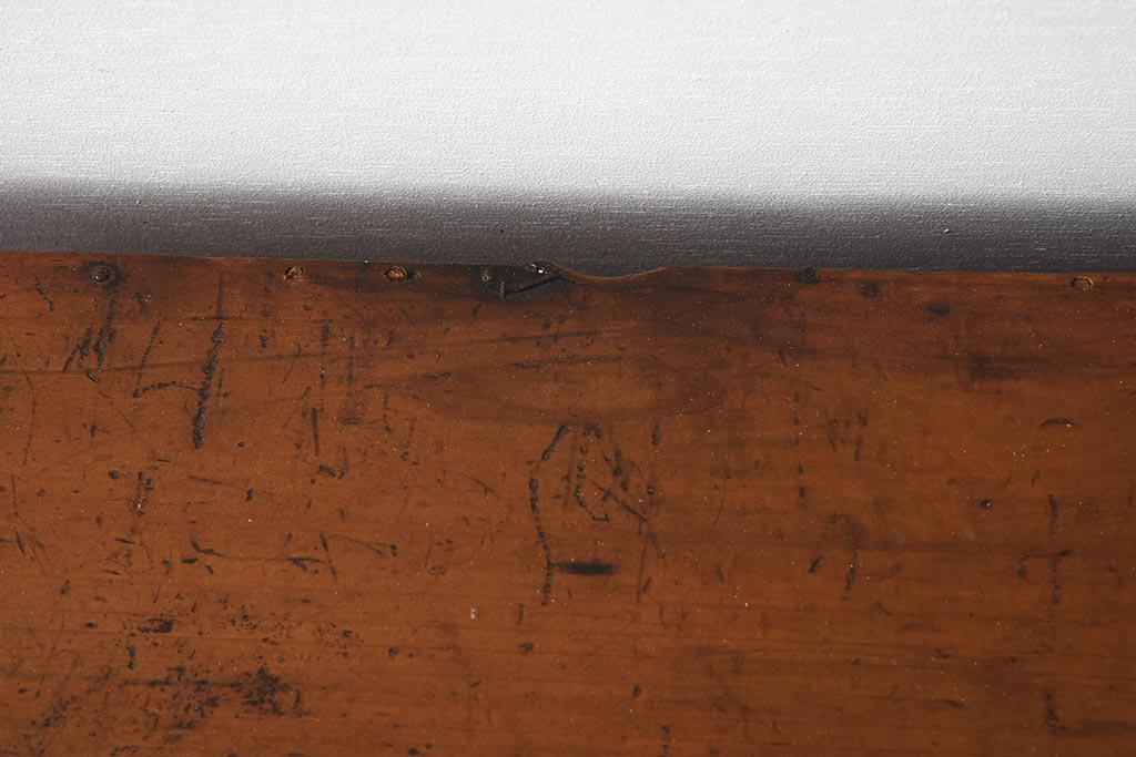 アンティーク家具　引き出し付き　ガラスの模様がおしゃれな小型の収納棚(戸棚、キャビネット)(R-040100)