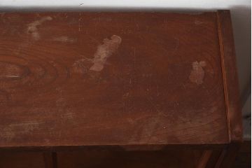 アンティーク家具　三方ケヤキ材　戸棚と引き出しが備わったレトロなキャビネット(収納棚)(R-040101)