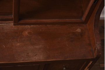 アンティーク家具　三方ケヤキ材　戸棚と引き出しが備わったレトロなキャビネット(収納棚)(R-040101)