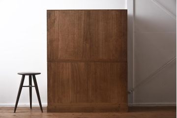 アンティーク家具　昭和初期　総桐材　味わい深い風合いのシンプルな重ね箪笥(衣裳箪笥、時代箪笥、桐箪笥、桐たんす)(R-040102)