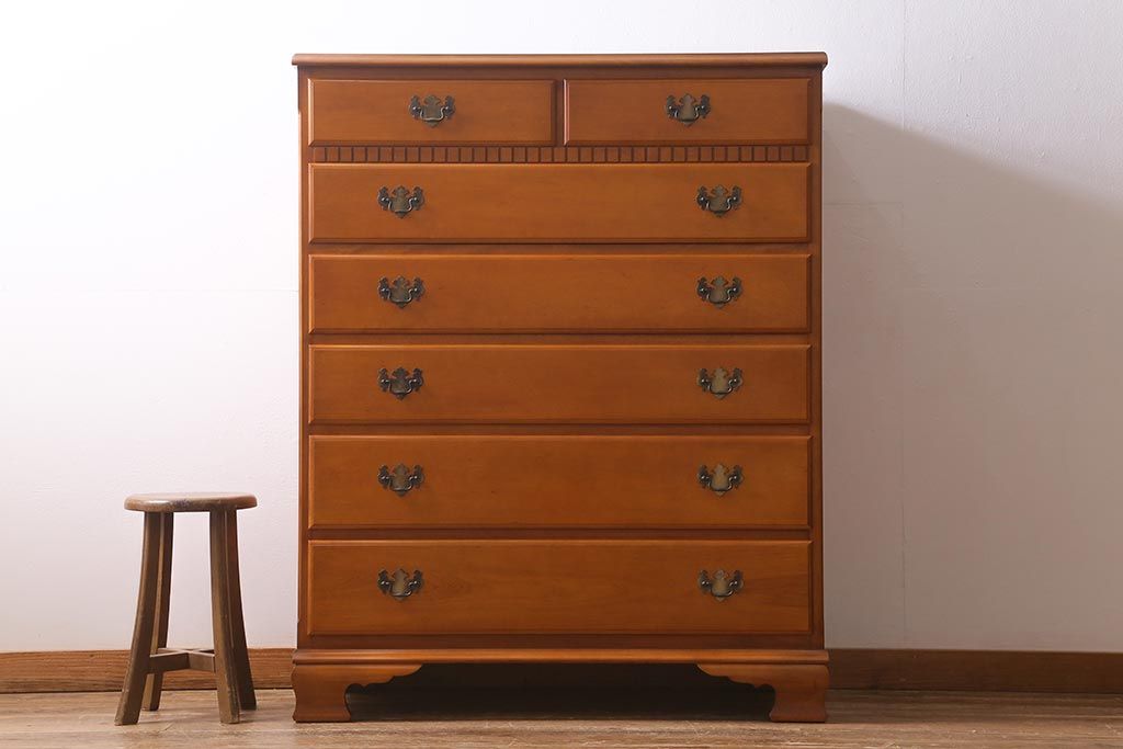 中古　横浜ダニエル(daniel)　A-103　エレガントな意匠が素敵な整理タンス(チェスト、引き出し)(R-040105)