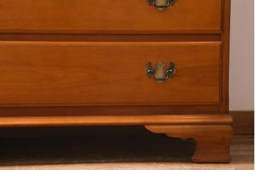 中古　横浜ダニエル(daniel)　A-103　エレガントな意匠が素敵な整理タンス(チェスト、引き出し)(R-040105)