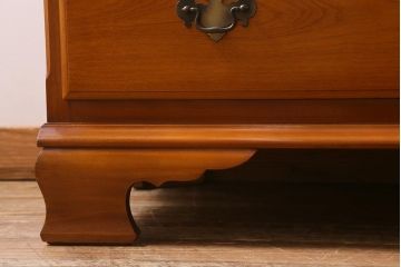 中古　横浜ダニエル(daniel)　A-103　エレガントな意匠が素敵な整理タンス(チェスト、引き出し)(R-040105)