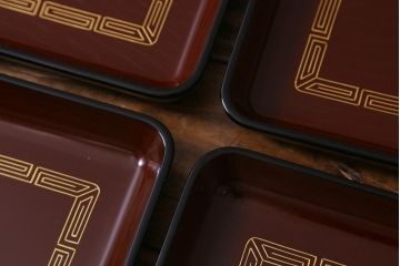 レトロ雑貨　輪島塗　柴丹塗会席膳10客(木製紫檀漆器)(R-040113)