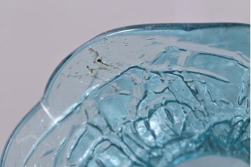 アンティーク雑貨　和製アンティーク　大正期　青ガラス氷裂文花瓶(和ガラス)(R-040120)