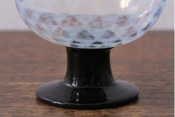 アンティーク雑貨　レトロ雑貨　大正期　乳白鱗紋　エナメル脚　碗形氷コップ(和ガラス)(R-040123)