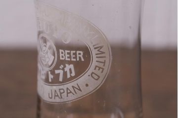 アンティーク雑貨　戦前　カブトビール　鼓型グラス(和ガラス、コップ)(R-040126)