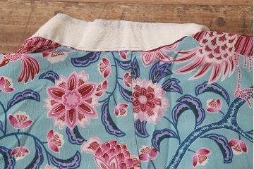 アンティーク雑貨　大正昭和初期　花鳥図　縮緬(ちりめん)長襦袢(古布正絹)(R-040129)