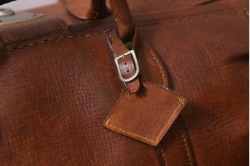 ヴィンテージ雑貨　本革(レザー)　ボストンバッグ(旅行鞄、トラベルバッグ、カバン、ビンテージ)(R-040133)