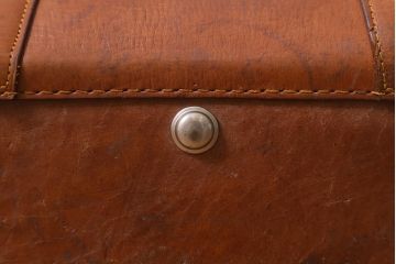 ヴィンテージ雑貨　本革(レザー)　ボストンバッグ(旅行鞄、トラベルバッグ、カバン、ビンテージ)(R-040133)