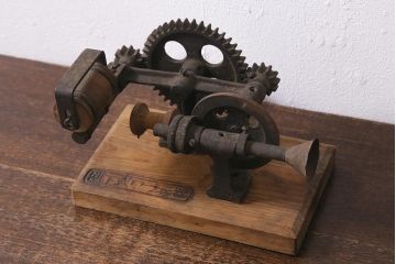 ジャンク品　アンティーク雑貨　古民具　池下式　ワラ巻器(藁巻き機)(R-040135)