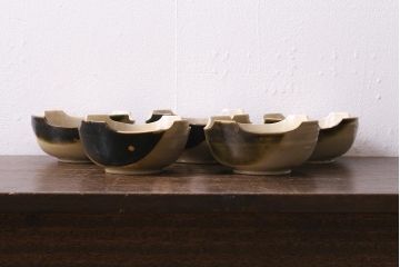 アンティーク家具　大正昭和初期　梅花文　古い美濃焼小鉢5客(皿、向付)(R-040137)