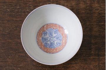 アンティーク雑貨　古民具・骨董　江戸期　上品な雰囲気の色絵蓋付茶碗3客セット(和食器)(R-040139)