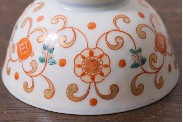アンティーク雑貨　古民具・骨董　江戸期　上品な雰囲気の色絵蓋付茶碗3客セット(和食器)(R-040139)