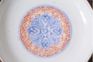 アンティーク雑貨　古民具・骨董　江戸期　上品な雰囲気の色絵蓋付茶碗3客セット(和食器)(R-040139)