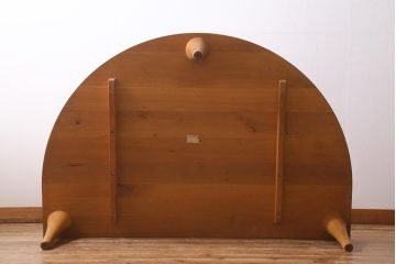 中古　飛騨産業　キツツキ　森のことば　SN105RT　半円形リビングテーブル(センターテーブル、ローテーブル)(定価約15万6千円)(R-040157)
