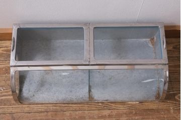 アンティーク家具　昭和レトロ　丸みのあるフォルムが魅力のブリキガラスケース(ショーケース)(R-040170)