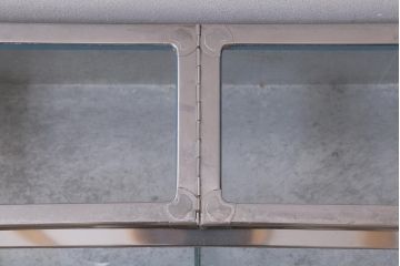 アンティーク家具　昭和レトロ　丸みのあるフォルムが魅力のブリキガラスケース(ショーケース)(R-040170)