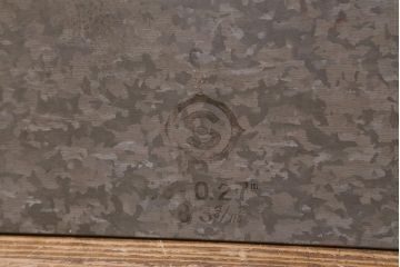 アンティーク家具　昭和レトロ　丸みのあるフォルムが魅力のブリキガラスケース(ショーケース)(R-040171)