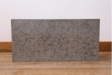 アンティーク家具　昭和レトロ　丸みのあるフォルムが魅力のブリキガラスケース(ショーケース)(R-040171)