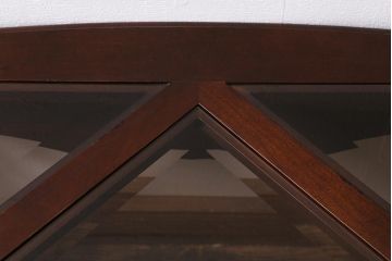 中古　アメリカ製　ガラス天板　クラシカルなデザインが魅力のセンターテーブル(リビングテーブル、センチュリー社)(R-040174)