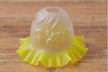 ビンテージ照明　フランスヴィンテージ　イエローカラーがアクセントの可憐なペンダントライト(天井照明、シェード、吊り下げ照明)(R-040177)