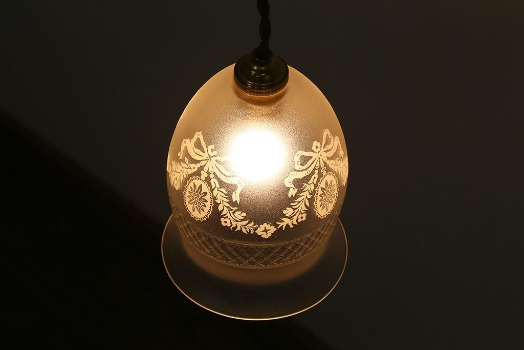 ヴィンテージ照明　フランスビンテージ　フロストガラス　美しい模様が浮かび上がるガラスシェードのペンダントライト(天井照明、シェード)(R-040180)