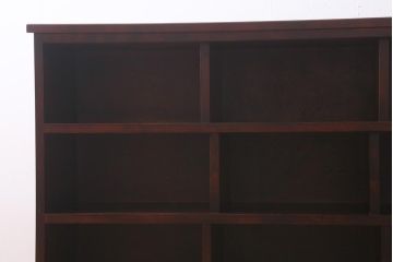 中古　国産　民芸家具　クズ布張り　モダンなデザインがおしゃれなサイドボード　(R-040184)