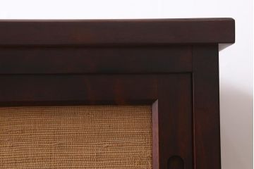 中古　国産　民芸家具　クズ布張り　モダンなデザインがおしゃれなサイドボード　(R-040184)