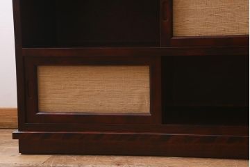 中古　国産　民芸家具　クズ布張り　モダンなデザインがおしゃれなサイドボード　(R-040184)