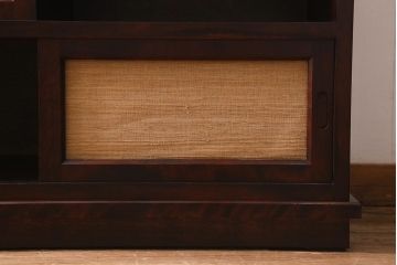 中古　国産　民芸家具　クズ布張り　モダンなデザインがおしゃれなサイドボード　(R-040184)