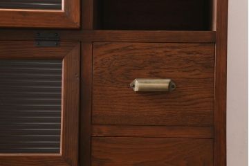 ラフジュ工房オリジナル　古材使用　リメイク家具　モールガラス　パタパタ扉がおしゃれなキャビネット(収納棚、リビングボード)(R-040186)