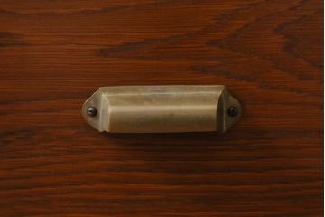 ラフジュ工房オリジナル　古材使用　リメイク家具　モールガラス　パタパタ扉がおしゃれなキャビネット(収納棚、リビングボード)(R-040186)