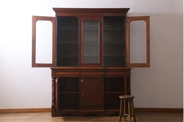 アンティーク家具　フランスアンティーク　マホガニー材　気品溢れる佇まいが魅力のカップボード(キャビネット、食器棚、収納棚、戸棚)(R-040187)