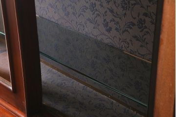 アンティーク家具　フランスアンティーク　マホガニー材　気品溢れる佇まいが魅力のカップボード(キャビネット、食器棚、収納棚、戸棚)(R-040187)