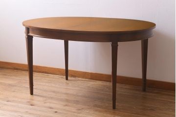 中古　ブランド家具　DREXEL HERITAGE(ドレクセルヘリテイジ)　Triune(トライユン)　品のある佇まいがすてきなダイニングテーブル(エクステンションテーブル)(R-040188)