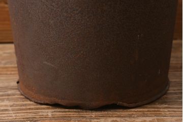 レトロ雑貨　ブリキ　錆びた風合いが味わいのある古いバケツ(R-040192)