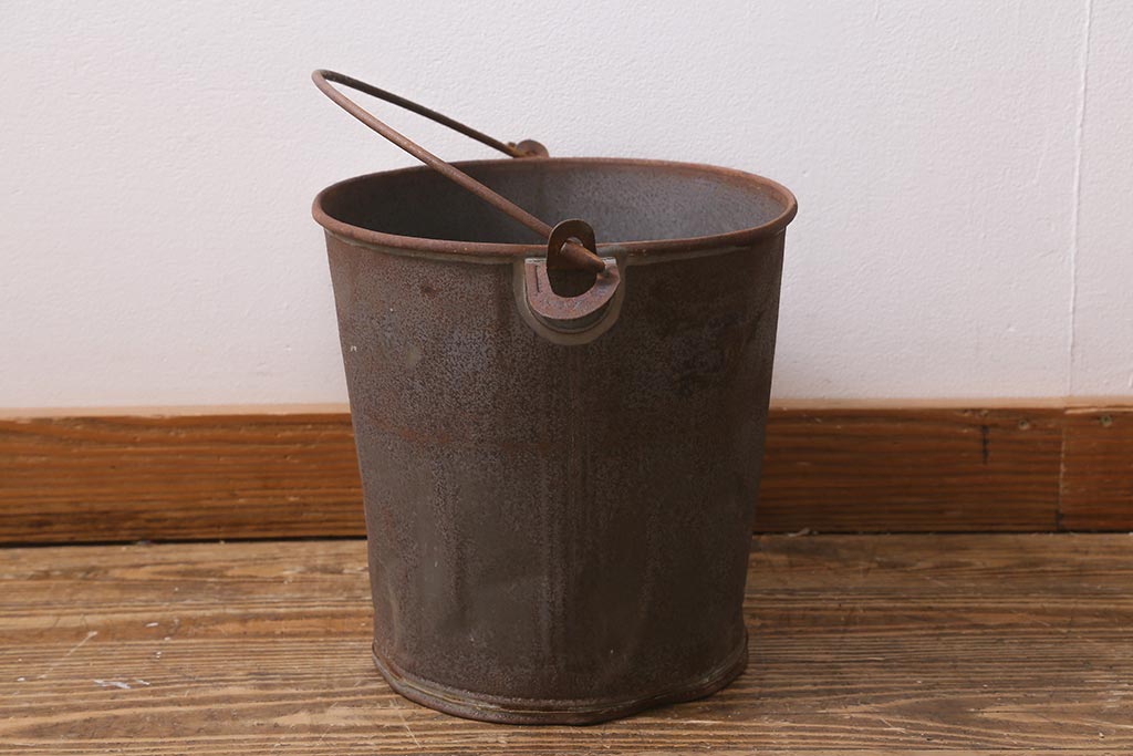 錆びた 長靴 オブジェ 古道具 アンティーク 鉄かブリキ 錆びた 長靴 オブジェ 古道具 アンティーク 鉄かブリキ 錆びた