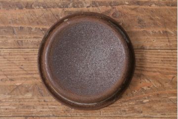 レトロ雑貨　昭和レトロ　錆びた風合いがおしゃれな古いミルク缶(牛乳缶、ディスプレイ)(R-040197)