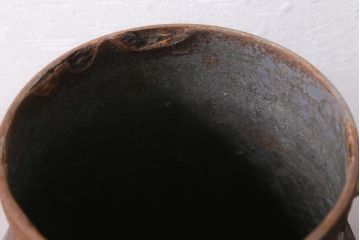 レトロ雑貨　昭和レトロ　錆びた風合いがおしゃれな古いミルク缶(牛乳缶、ディスプレイ)(R-040198)