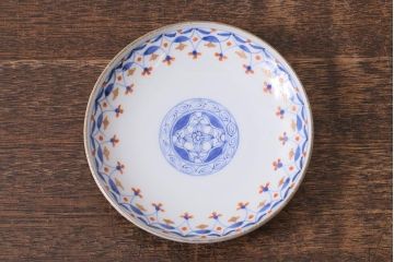 アンティーク雑貨　江戸期　大明成化年製　古伊万里　赤絵南蛮図染付　蓋茶碗(和食器)(R-040203)