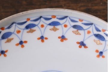 アンティーク雑貨　江戸期　大明成化年製　古伊万里　赤絵南蛮図染付　蓋茶碗(和食器)(R-040205)
