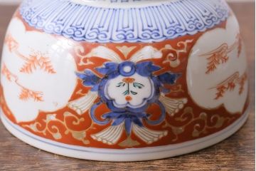 アンティーク雑貨　江戸期　大明成化年製　古伊万里　赤絵南蛮図染付　蓋茶碗(和食器)(R-040206)