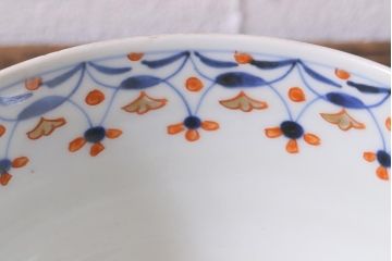 アンティーク雑貨　江戸期　大明成化年製　古伊万里　赤絵南蛮図染付　蓋茶碗(和食器)(R-040207)