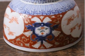 アンティーク雑貨　江戸期　大明成化年製　古伊万里　赤絵南蛮図染付　蓋茶碗(和食器)(R-040207)
