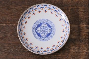 アンティーク雑貨　江戸期　大明成化年製　古伊万里　赤絵南蛮図染付　蓋茶碗(和食器)(R-040207)
